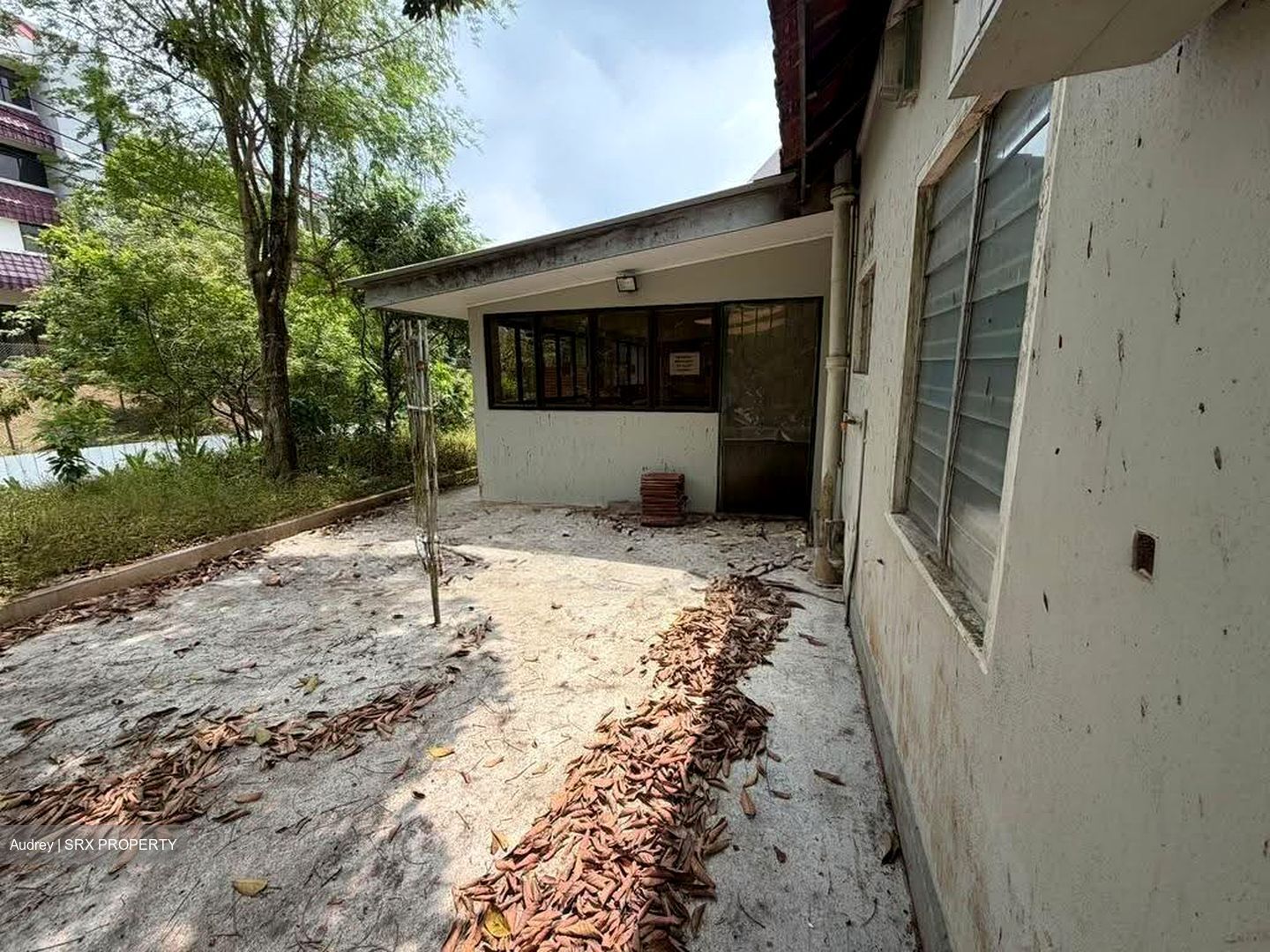 Adelphi Park Estate (D20), Terrace #611020441